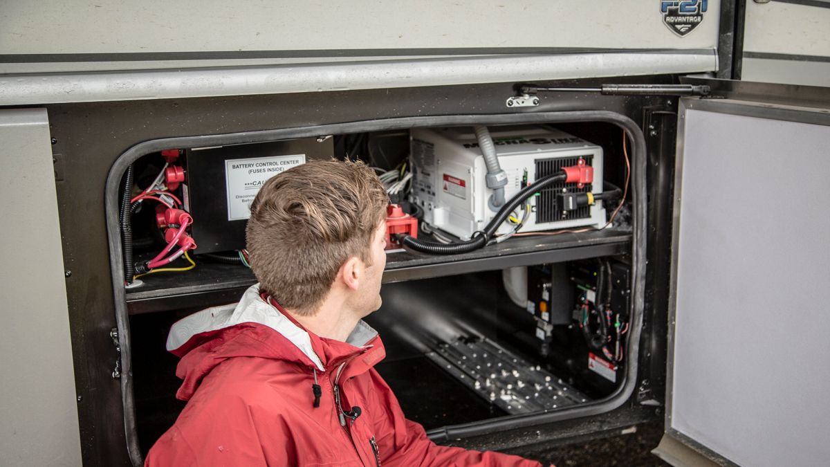 beefy rv power system with lithium battery