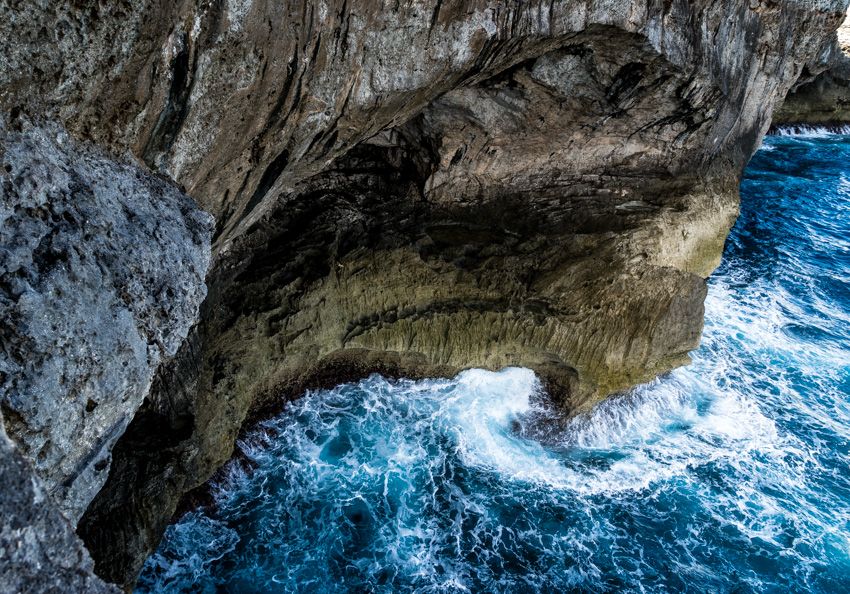 dramatic cliffs eleuthera