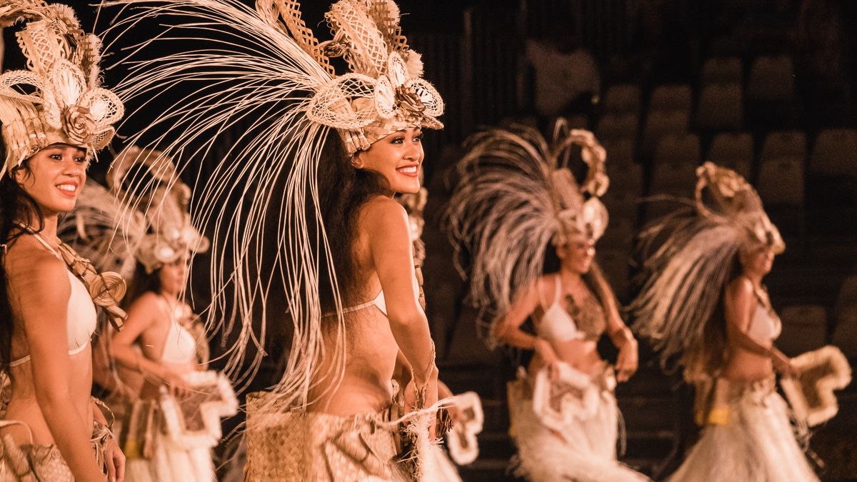 beautiful tahitian woman performing cultural dance
